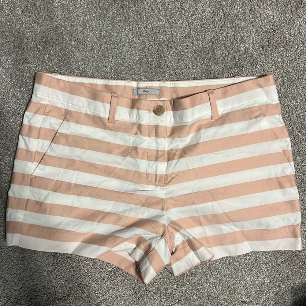 🎉 striped cotton GAP shorts